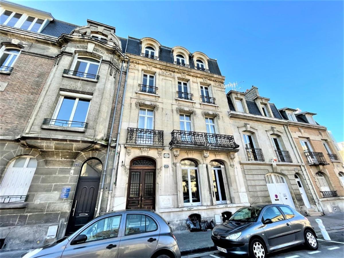 Charme De L'Ancien Pour Cet Appartement Entierement Renove Dans L'Hypercentre De Reims Buitenkant foto