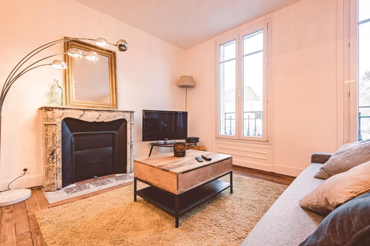 Charme De L'Ancien Pour Cet Appartement Entierement Renove Dans L'Hypercentre De Reims Buitenkant foto