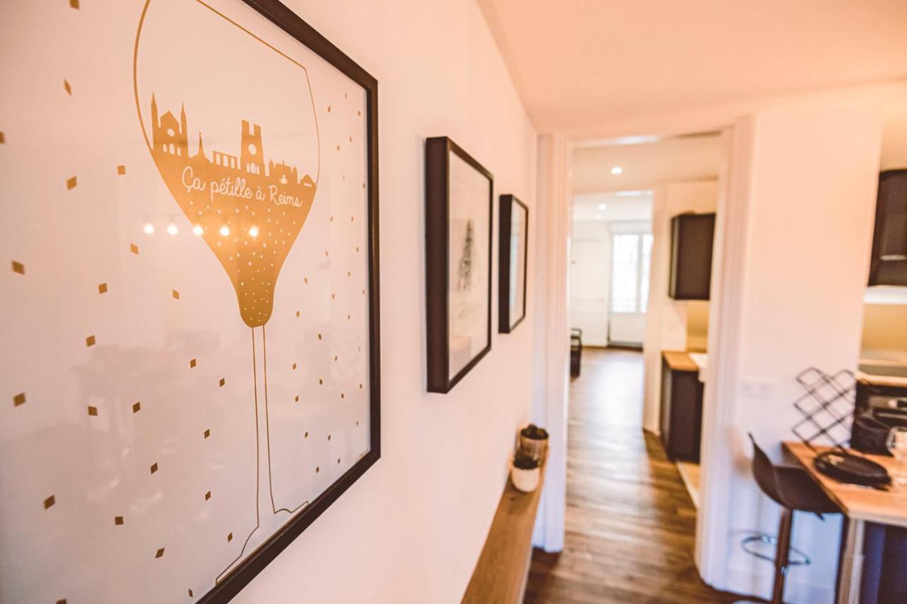Charme De L'Ancien Pour Cet Appartement Entierement Renove Dans L'Hypercentre De Reims Buitenkant foto